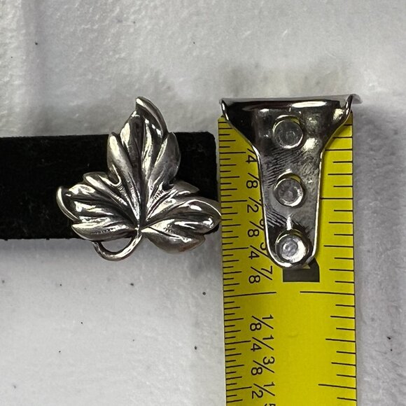 Danecraft Sterling Silver Vintage Leaf Screw Back Earrings - Picture 4 of 6